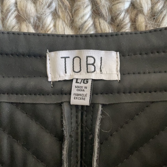 Tobi faux leather mini skirt - Picture 2 of 2